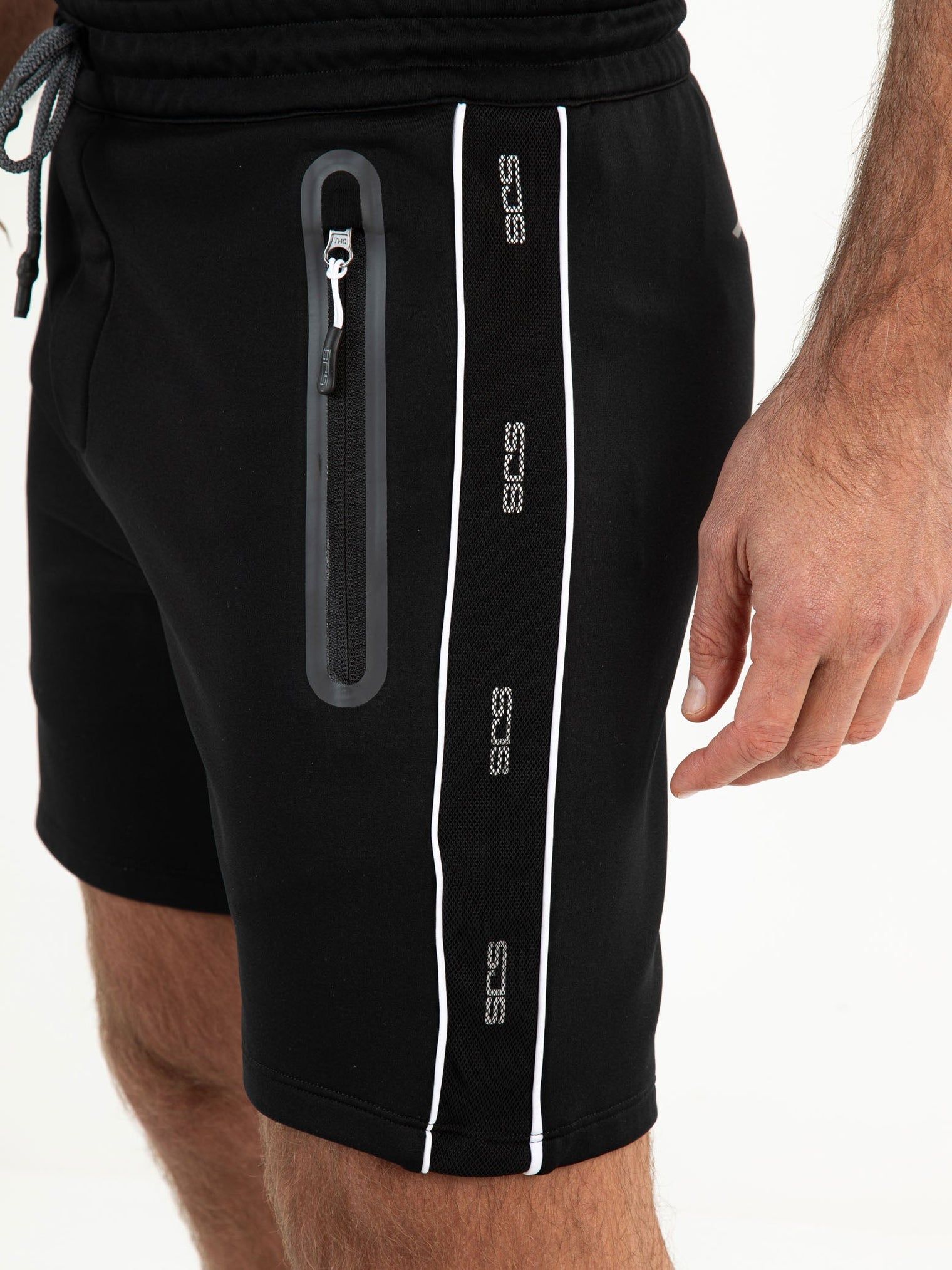 LOWE Black - Mens short - Fitnesskleding - Zwart